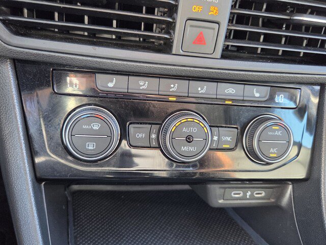Used 2024 Volkswagen Jetta SE FWD image 20