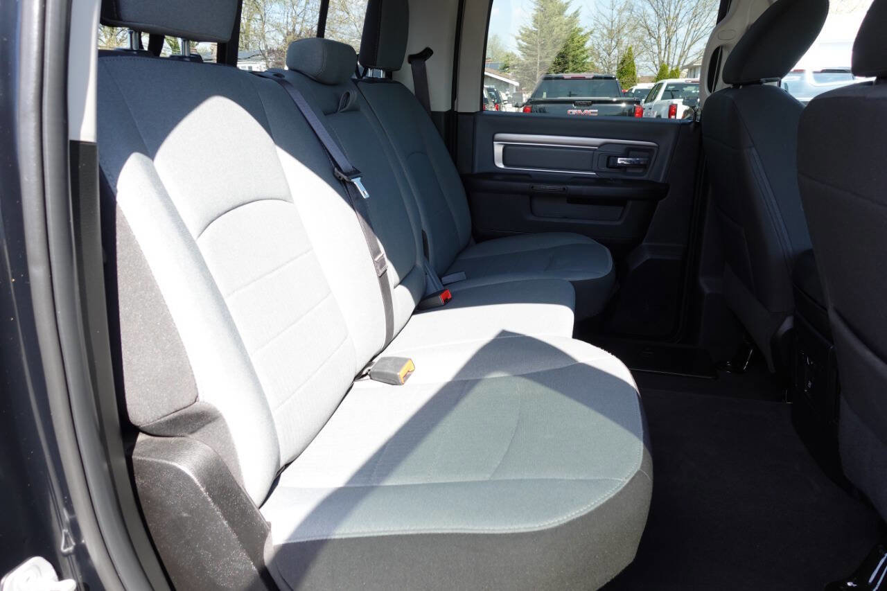 Used 2023 RAM 1500 Classic SLT w/ Electronics Convenience Group image 31