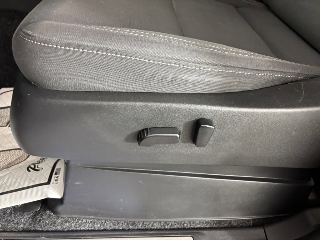 Used 2022 Nissan Frontier SV image 12