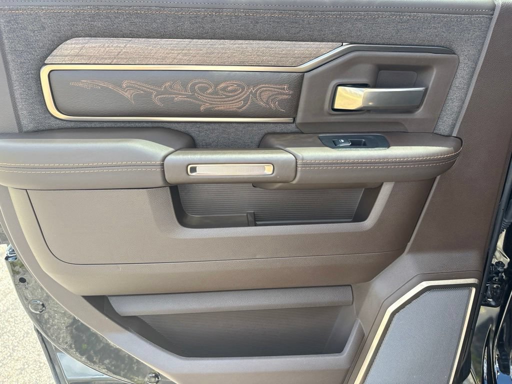 Certified 2025 RAM 3500 Longhorn AWD/4WD image 34