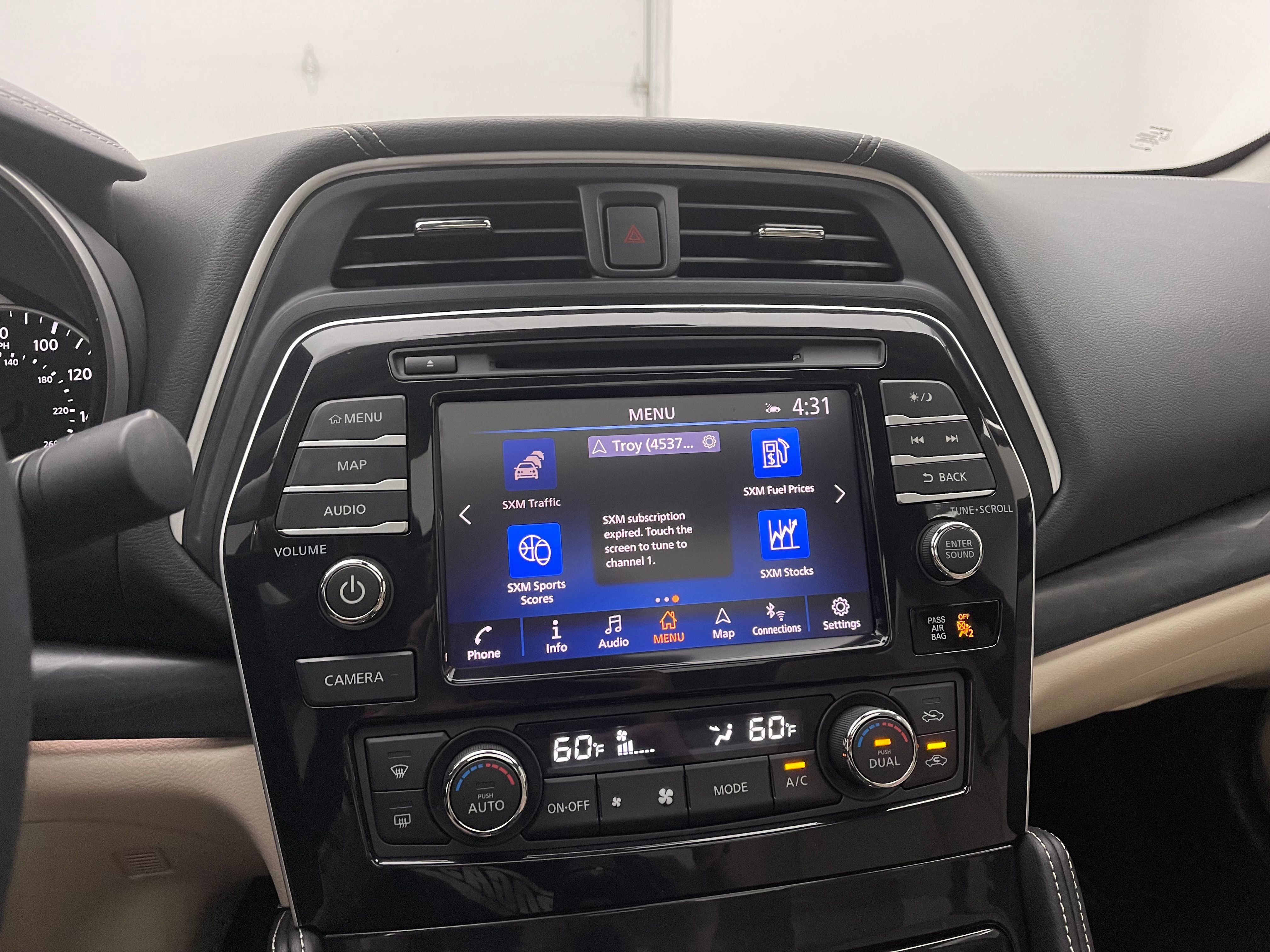 Used 2023 Nissan Maxima Platinum w/ Sport Mat Group FWD image 28