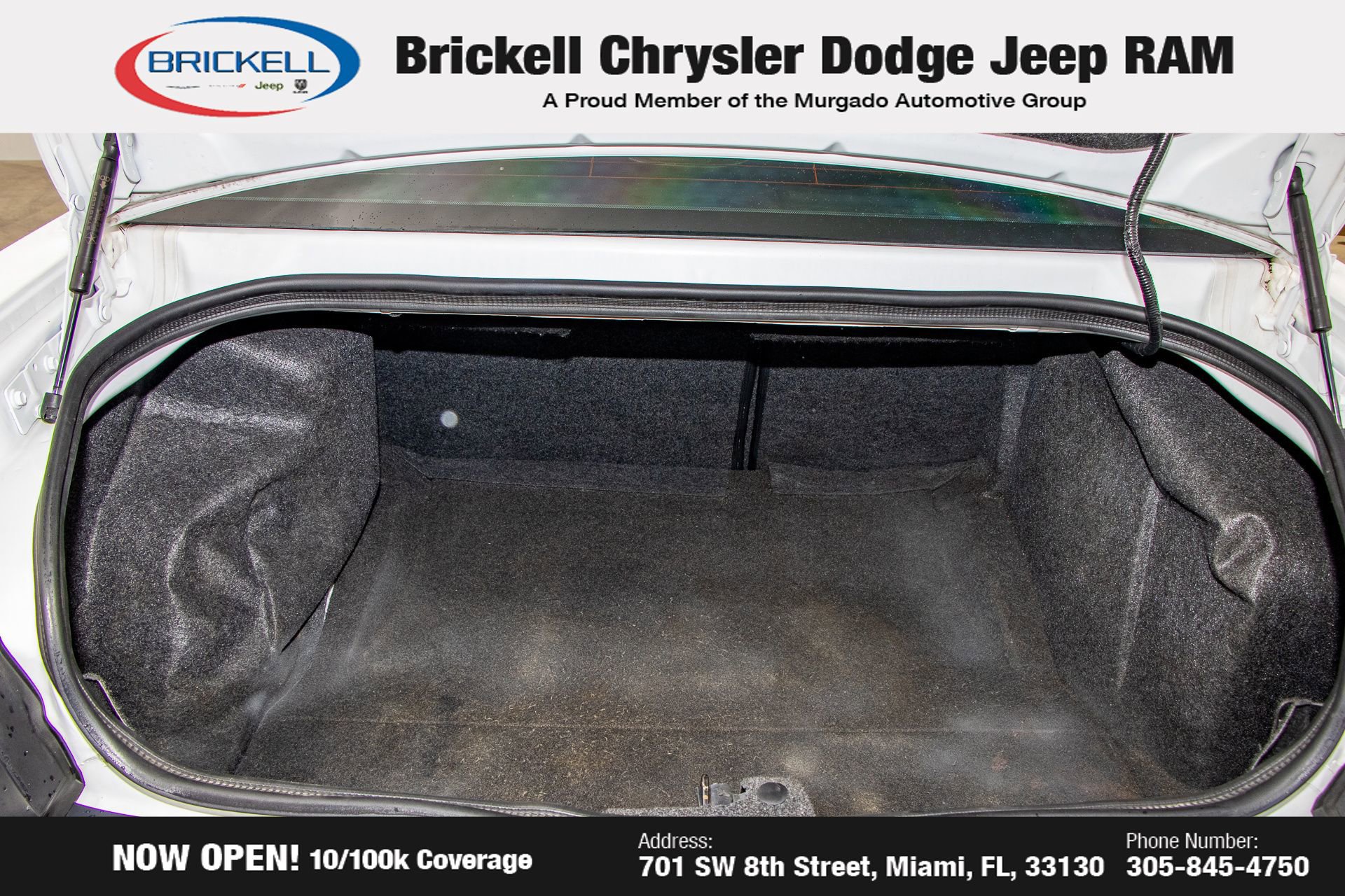 Used 2017 Dodge Challenger SXT image 11