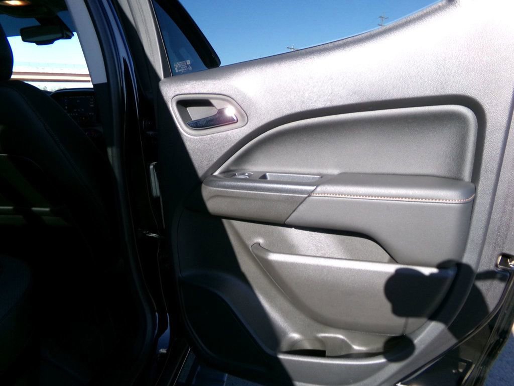 Used 2022 GMC Canyon AT4 w/ Trailering Package image 15