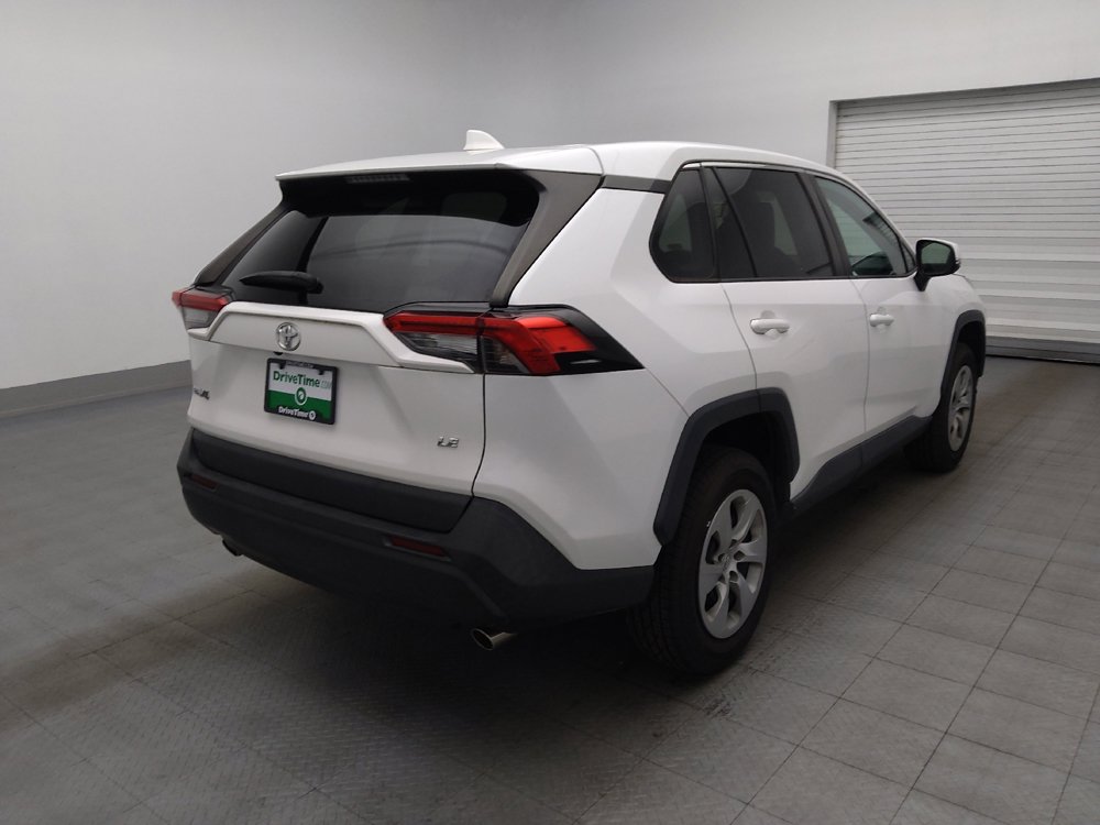Used 2022 Toyota RAV4 LE FWD image 9