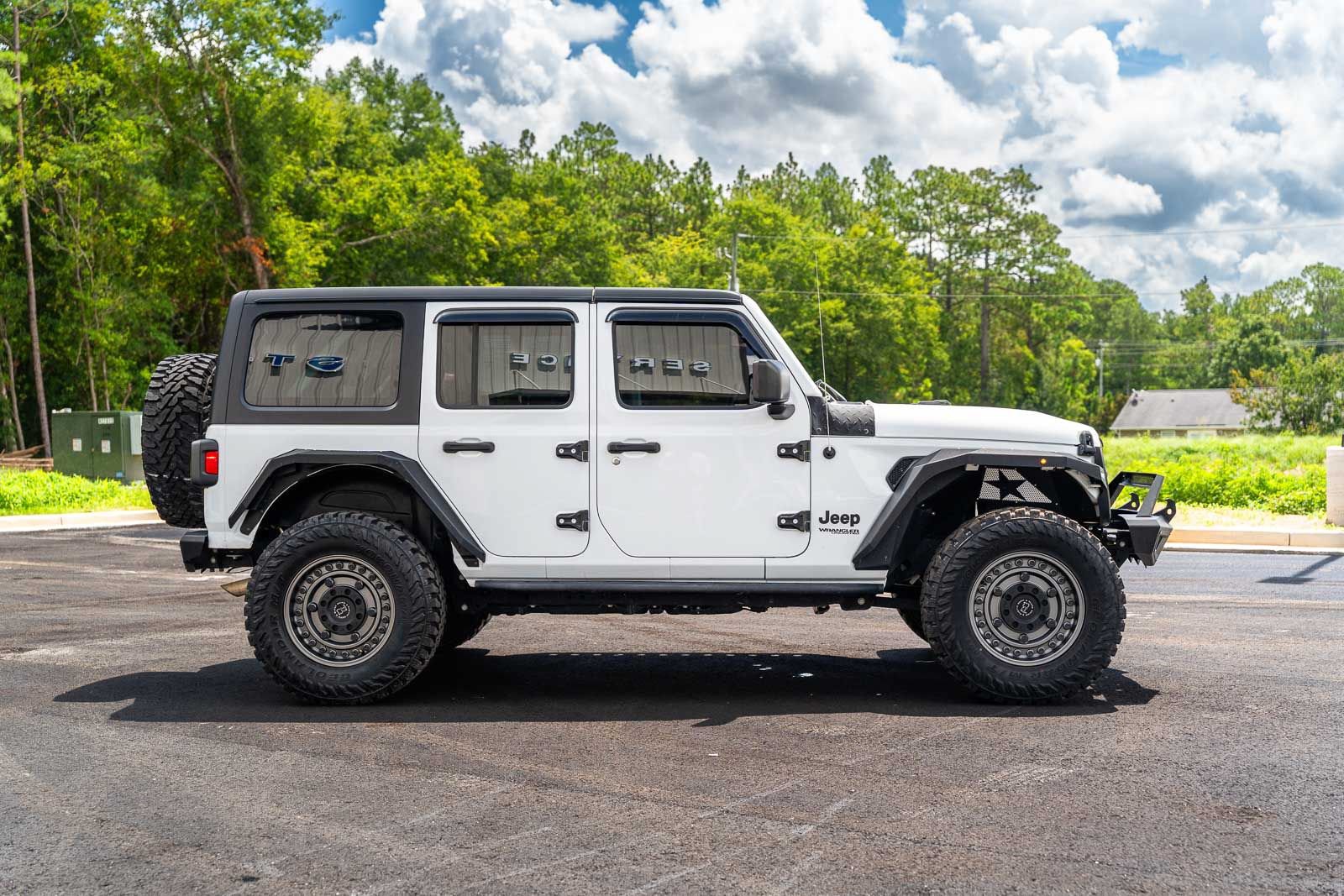 Used 2022 Jeep Wrangler Unlimited Sport AWD/4WD image 9