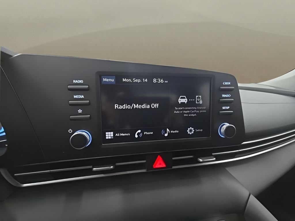 New 2026 Hyundai Elantra SE FWD image 31