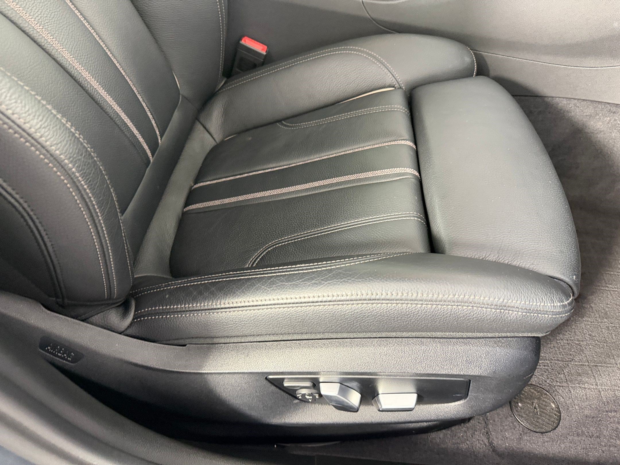 Used 2018 BMW 540i RWD image 33