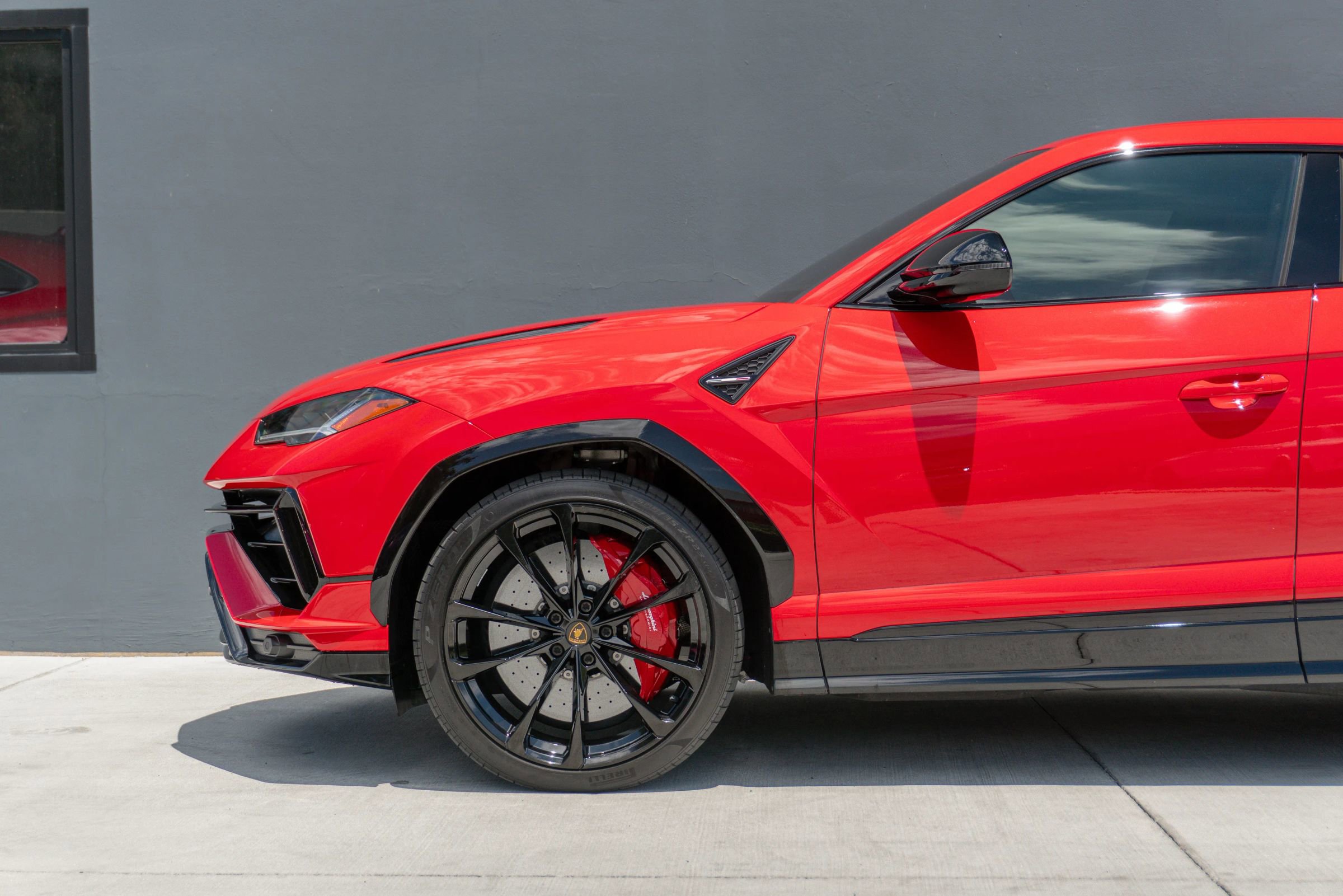 Used 2024 Lamborghini Urus S AWD/4WD image 17