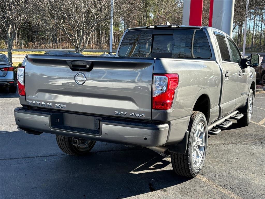 Used 2024 Nissan Titan SV w/ SV Convenience Package image 8