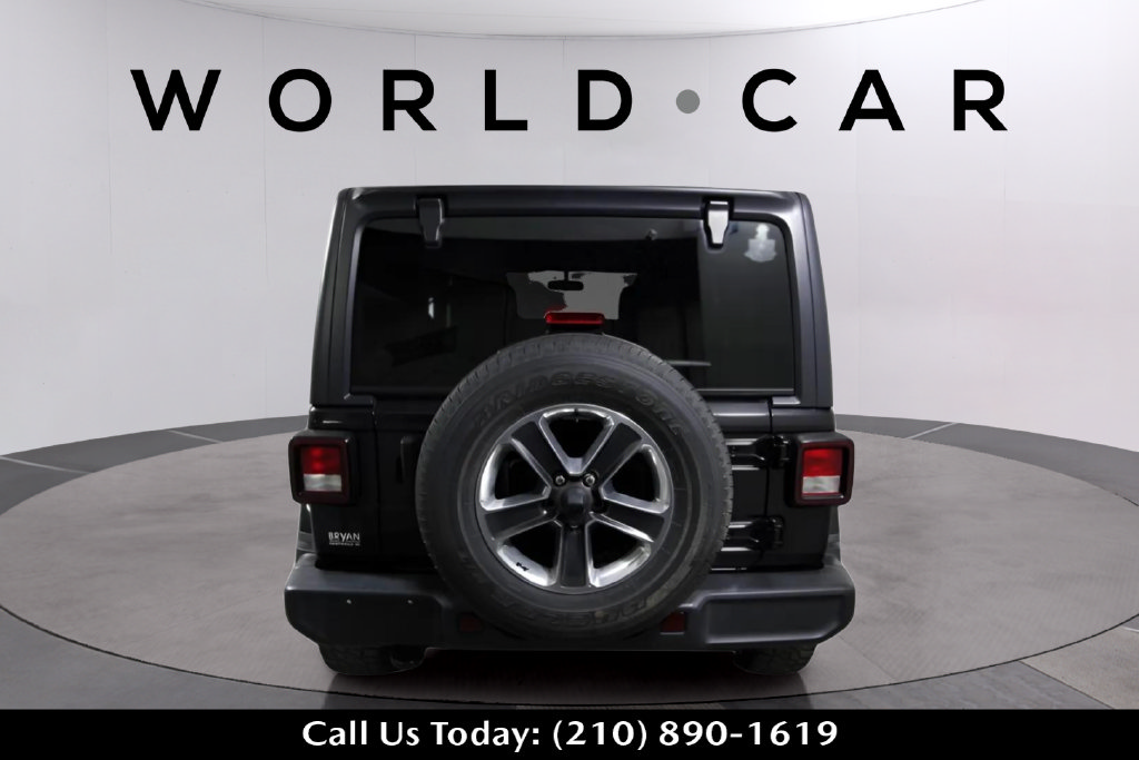 Used 2021 Jeep Wrangler Unlimited Sahara AWD/4WD image 4