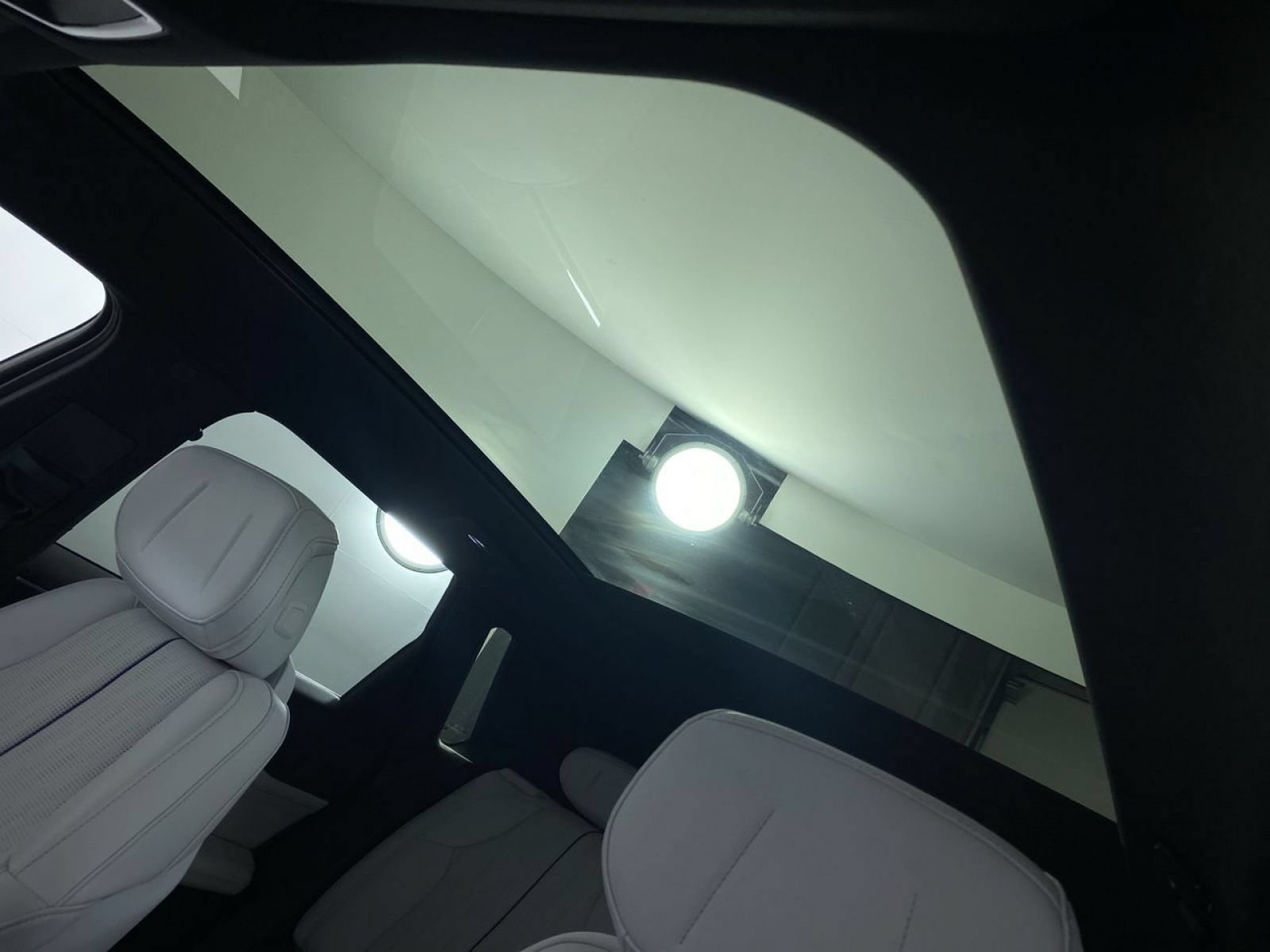 Certified 2024 Cadillac Lyriq Sport AWD/4WD image 10