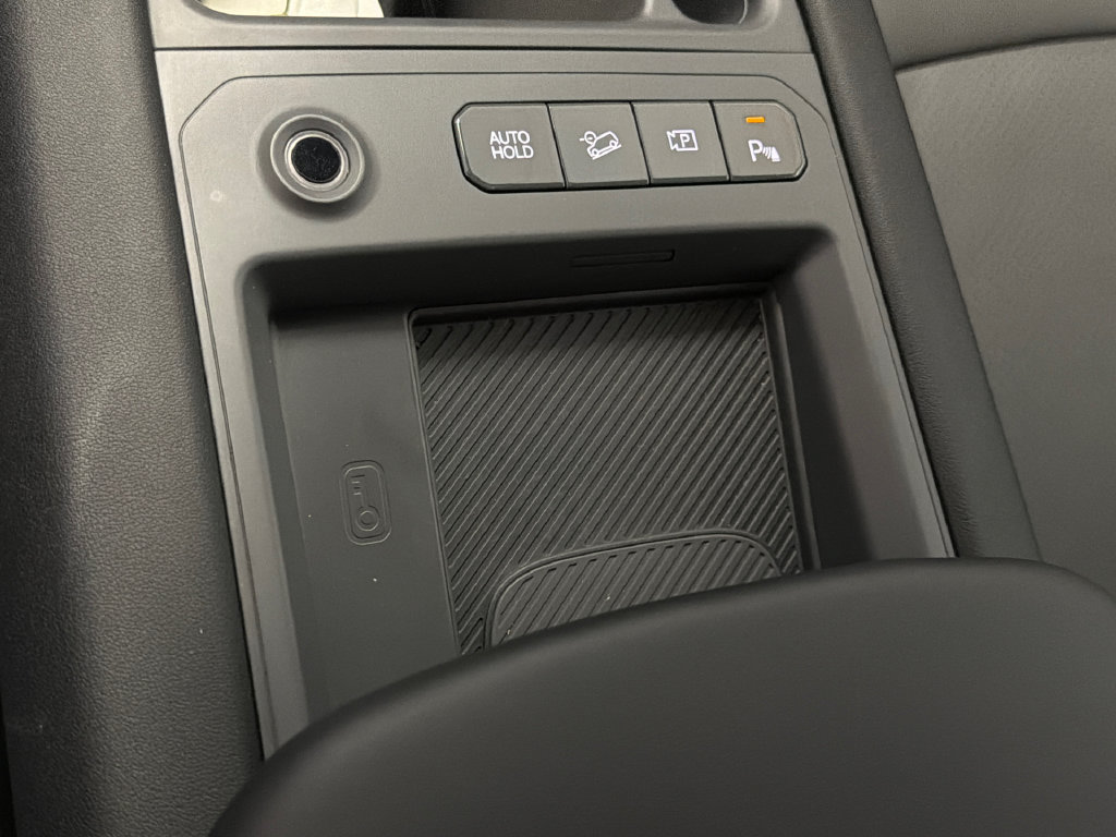 Certified 2024 Kia EV9 Wind AWD/4WD image 32