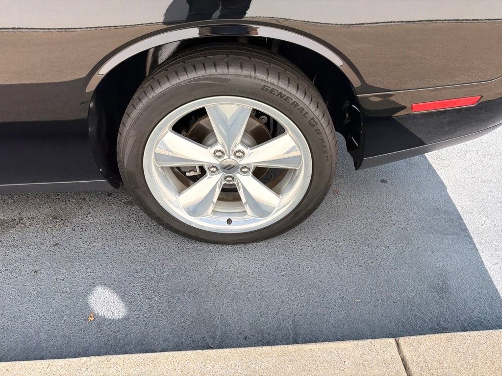 Certified 2018 Dodge Challenger R/T Plus RWD image 19