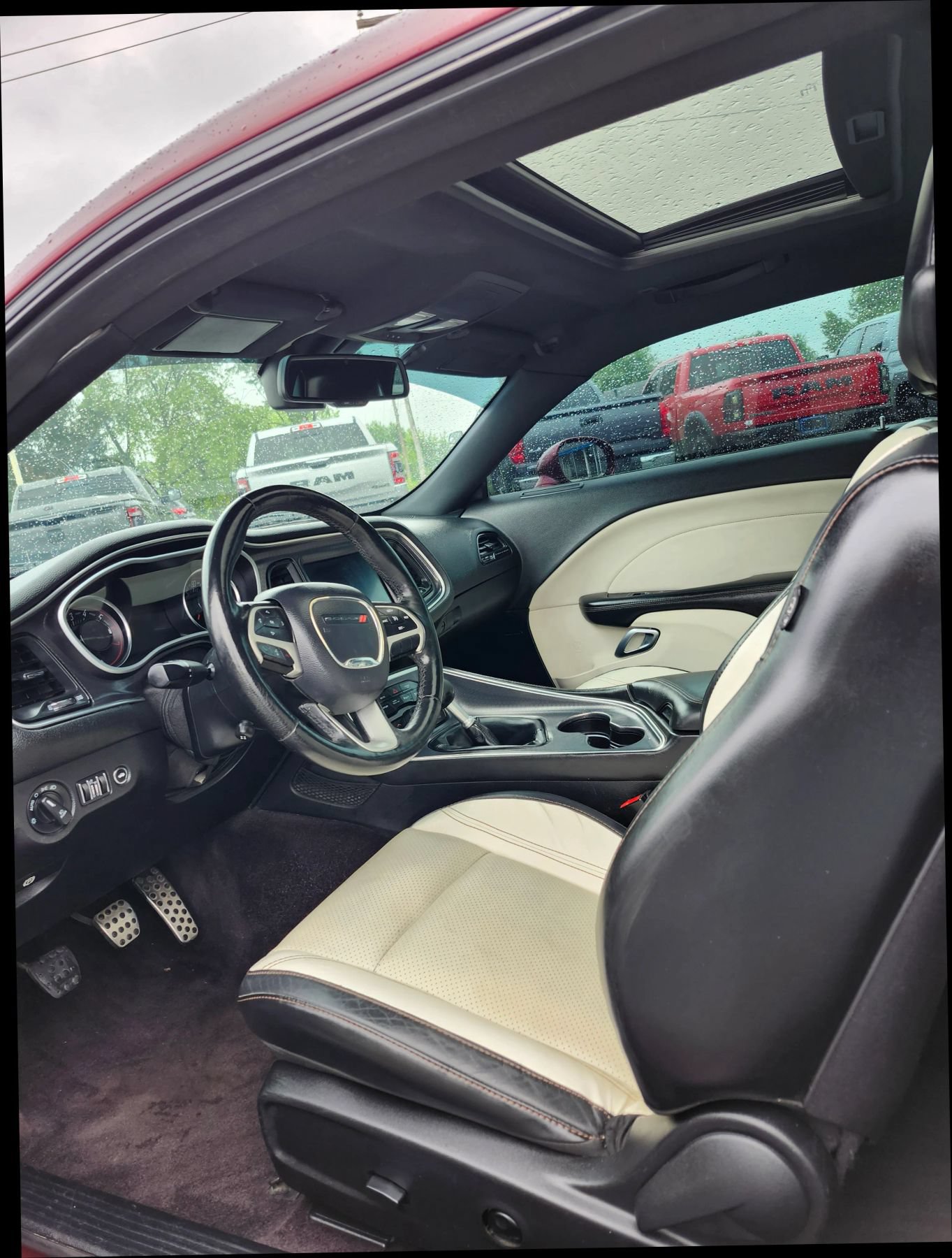 Used 2017 Dodge Challenger R/T Plus RWD image 11