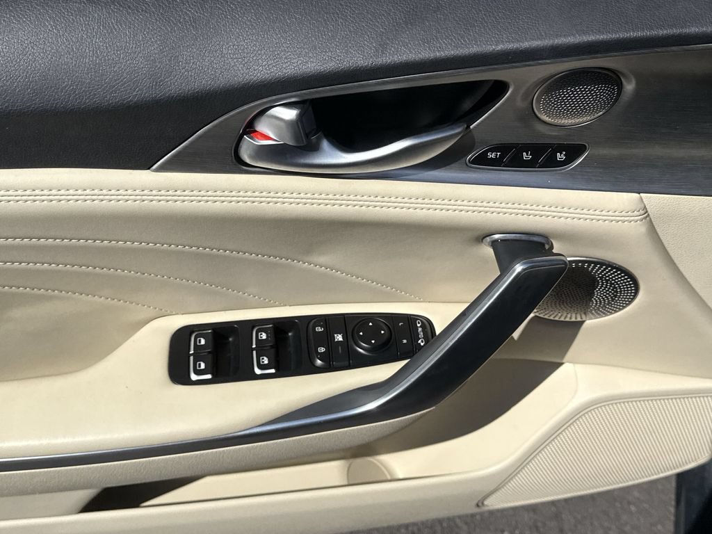 Used 2022 Kia Stinger GT2 AWD/4WD image 15