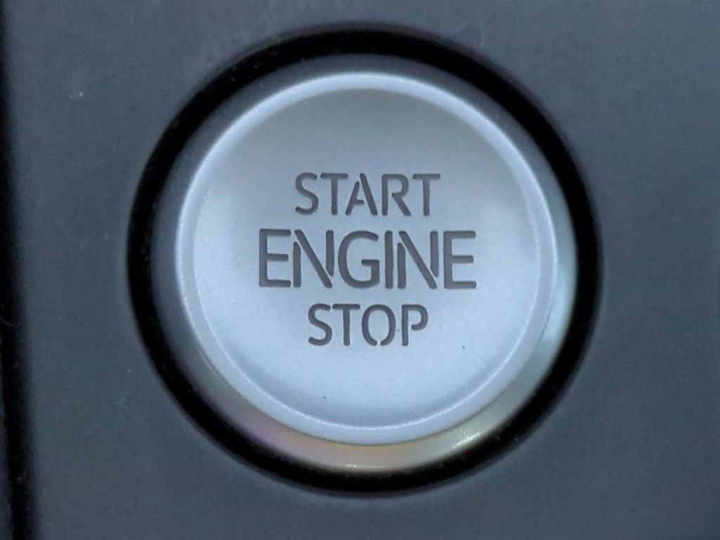 Used 2020 Volkswagen Jetta SEL image 26