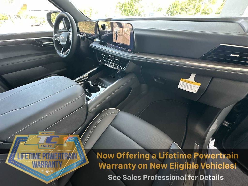 New 2025 Chevrolet Suburban Premier image 29