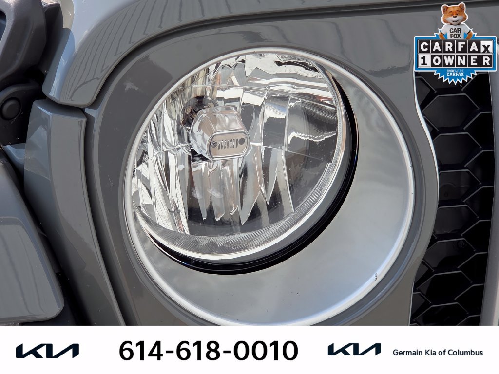 Used 2022 Jeep Gladiator Overland w/ Trailer Tow Package AWD/4WD image 14