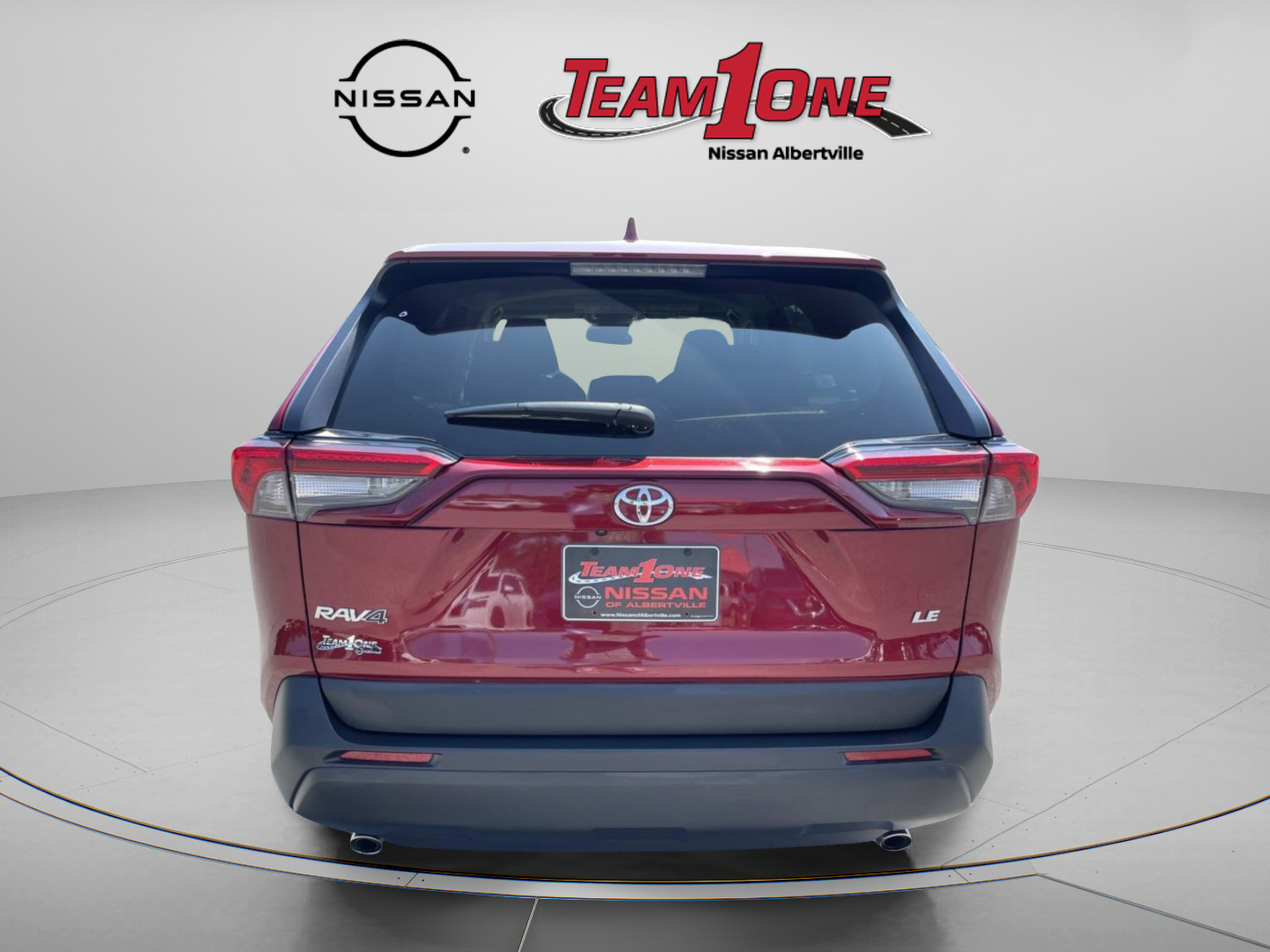 Used 2024 Toyota RAV4 LE FWD image 7