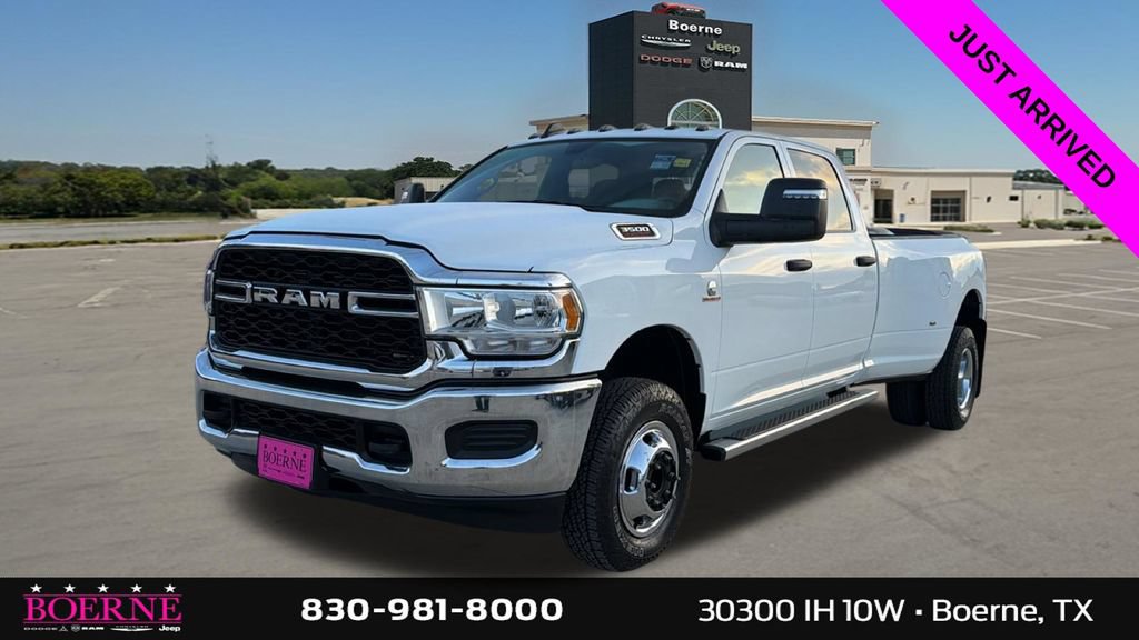 Used 2024 RAM 3500 Tradesman w/ Chrome Appearance Group AWD/4WD image 7