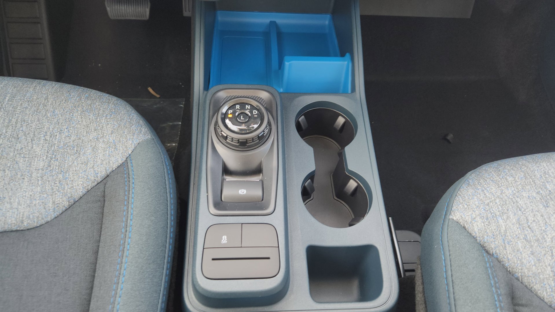 New 2025 Ford Maverick XLT w/ Equipment Group 301A image 24