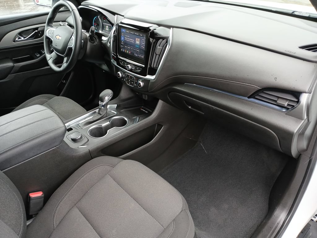 Certified 2023 Chevrolet Traverse LT FWD image 30