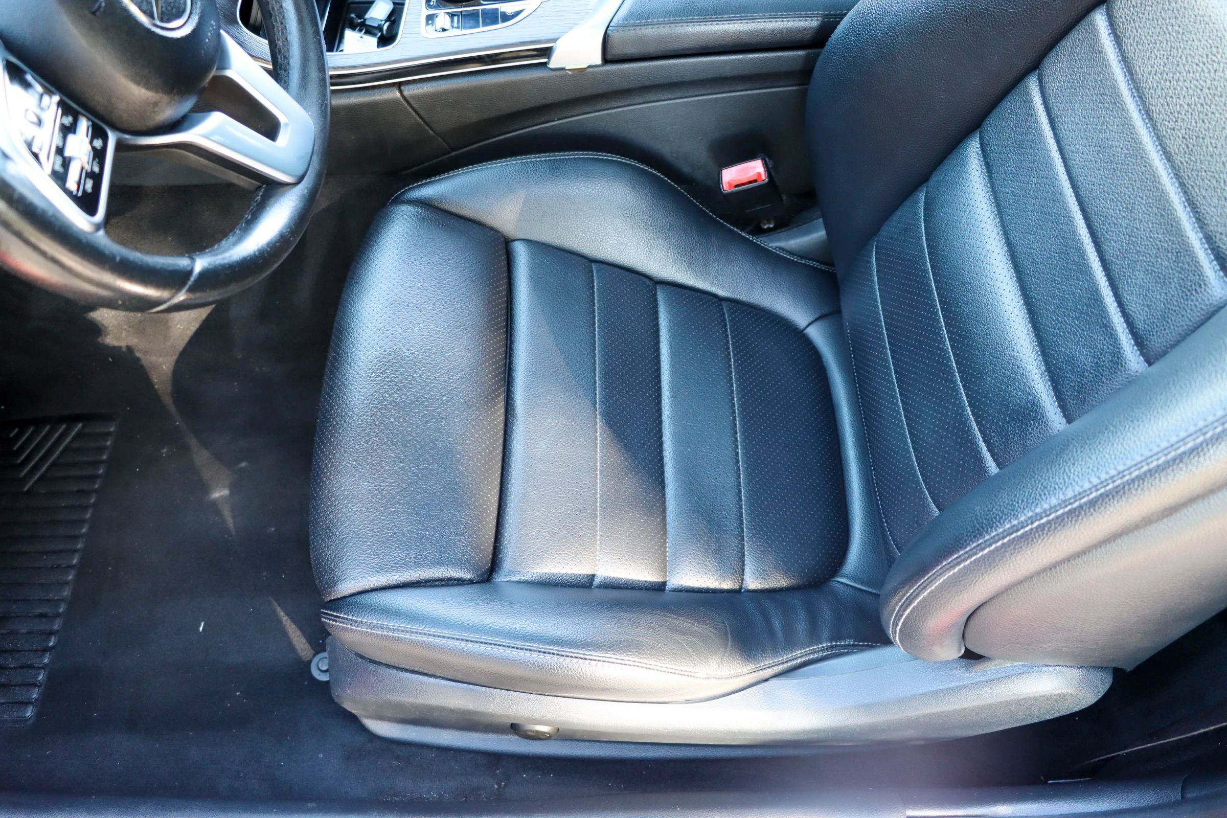 Used 2019 Mercedes-Benz C 300 Coupe w/ Premium Package image 14