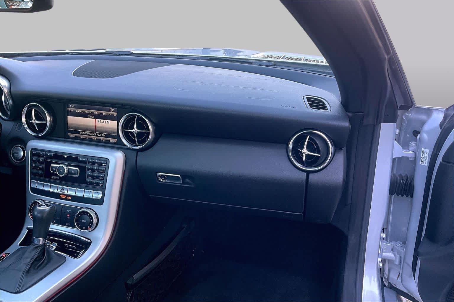 Used 2013 Mercedes-Benz SLK 250 image 19