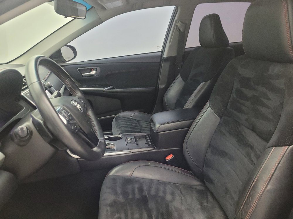 Used 2017 Toyota Camry XSE w/ Moonroof Package FWD image 17