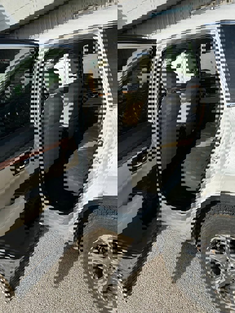 Used 2019 Honda CR-V EX-L image 8