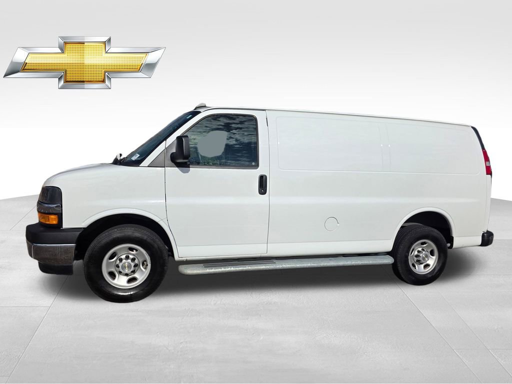 Used 2024 Chevrolet Express 2500 Work Van w/ Driver Convenience Package image 3