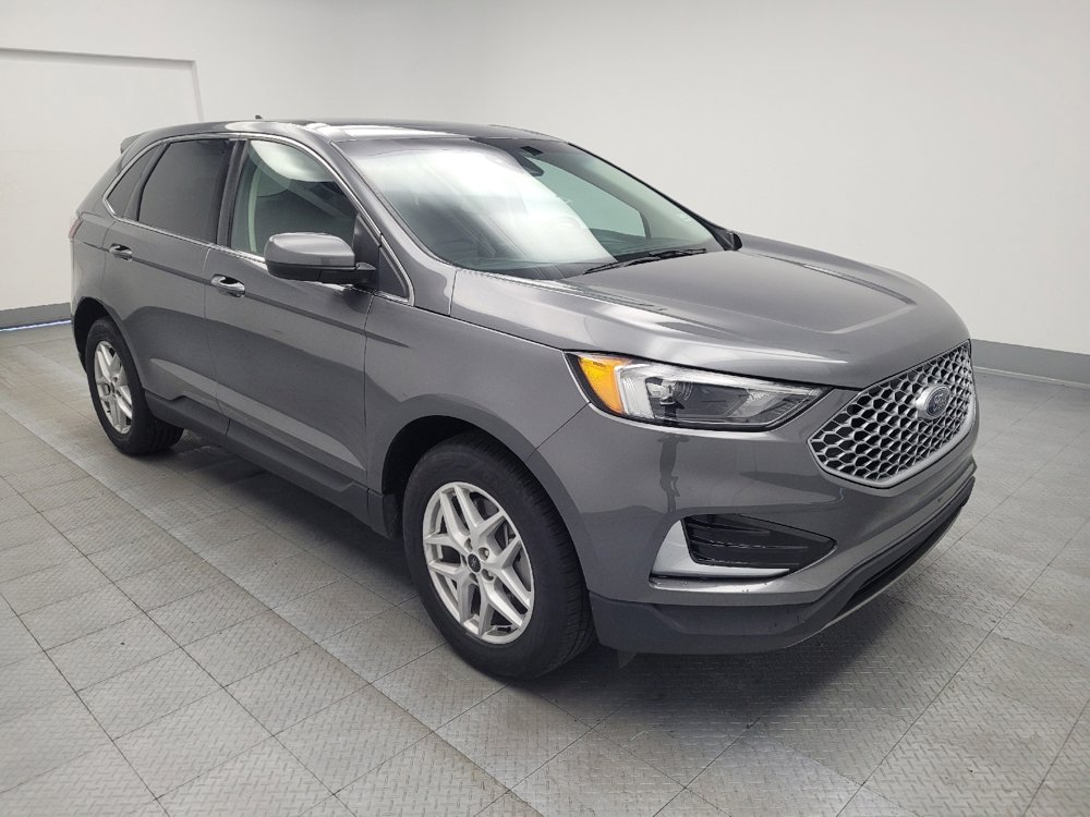 Used 2023 Ford Edge SEL image 13
