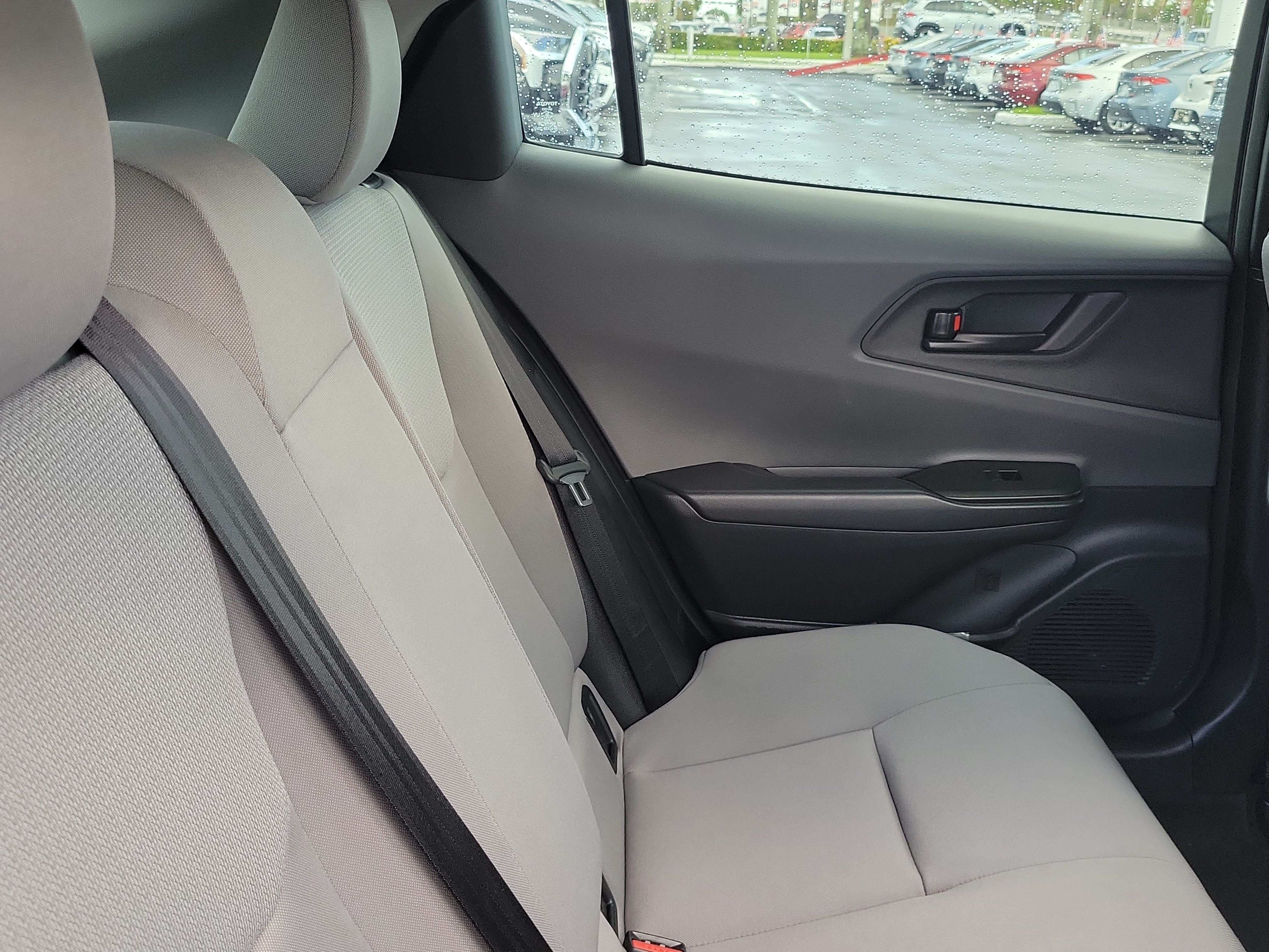 Used 2025 Toyota Prius LE FWD image 15