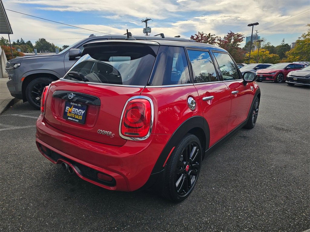 Used 2019 MINI Cooper S w/ Signature Upholstery Package image 8