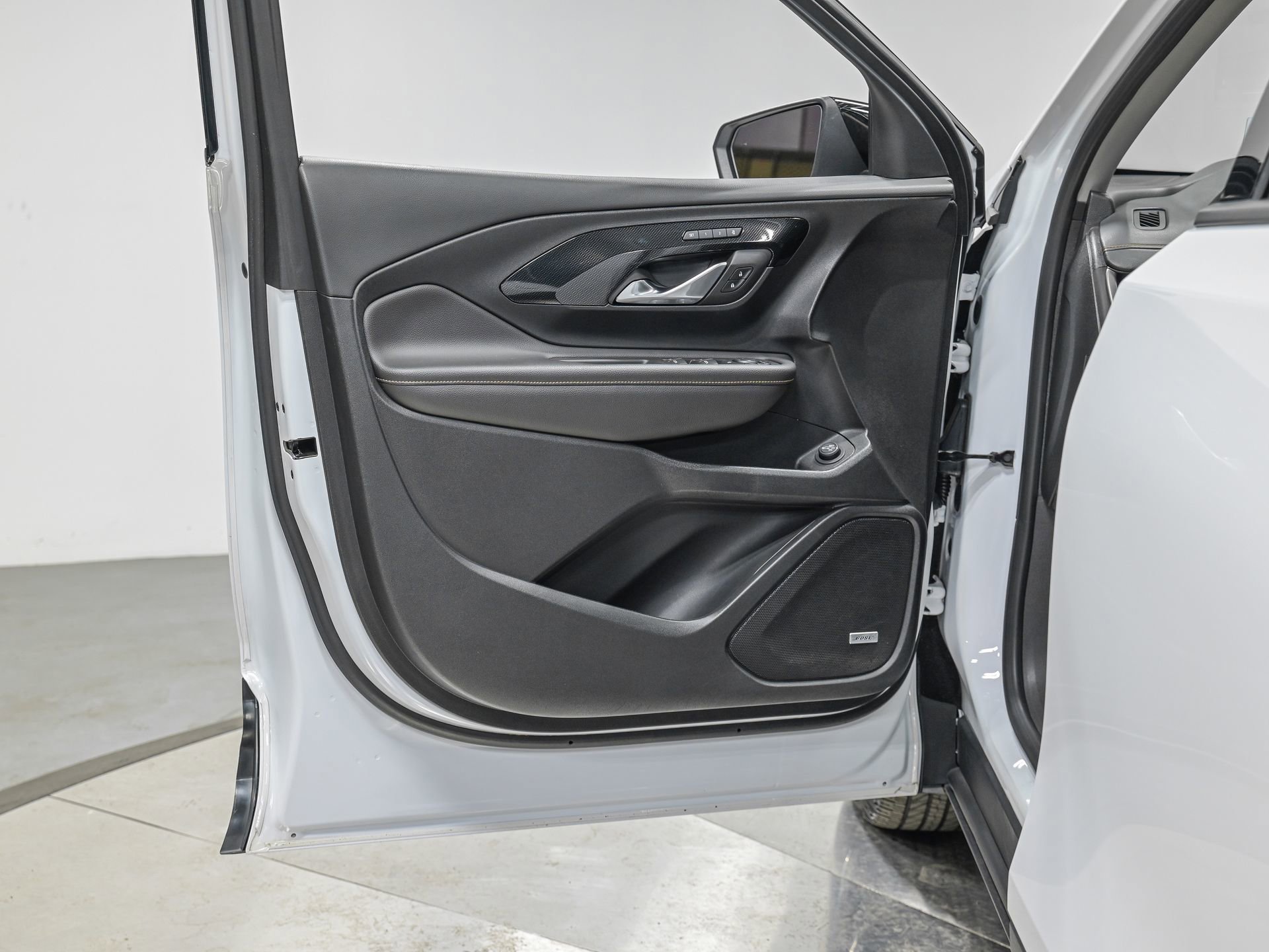 Used 2022 GMC Terrain AT4 w/ Infotainment Package II image 12