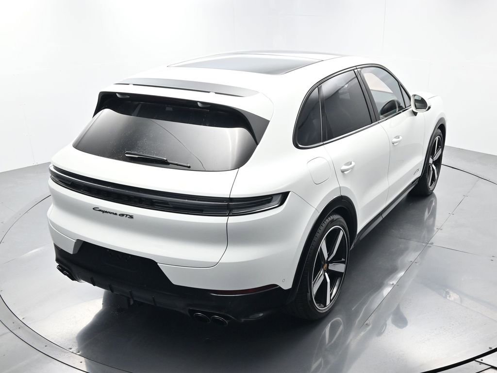 Certified 2026 Porsche Cayenne GTS AWD/4WD image 39