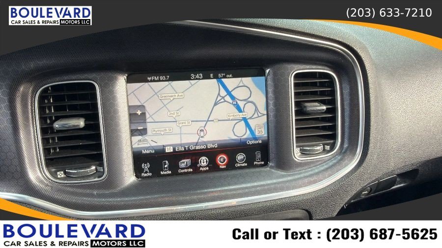 Used 2016 Dodge Charger R/T RWD image 18