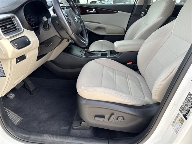 Used 2016 Kia Sorento LX w/ LX Convenience Package image 18