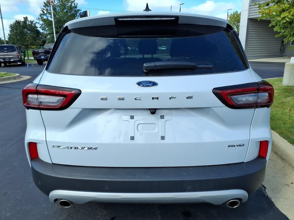 Used 2025 Ford Escape Platinum AWD/4WD image 5