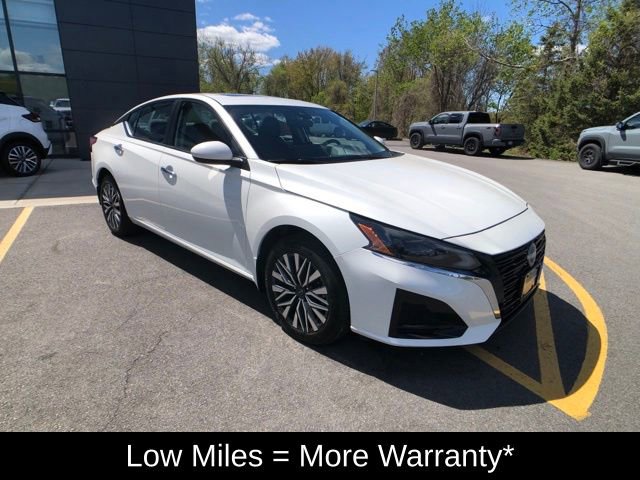 Certified 2024 Nissan Altima 2.5 SV w/ SV Premium Package AWD/4WD image 10