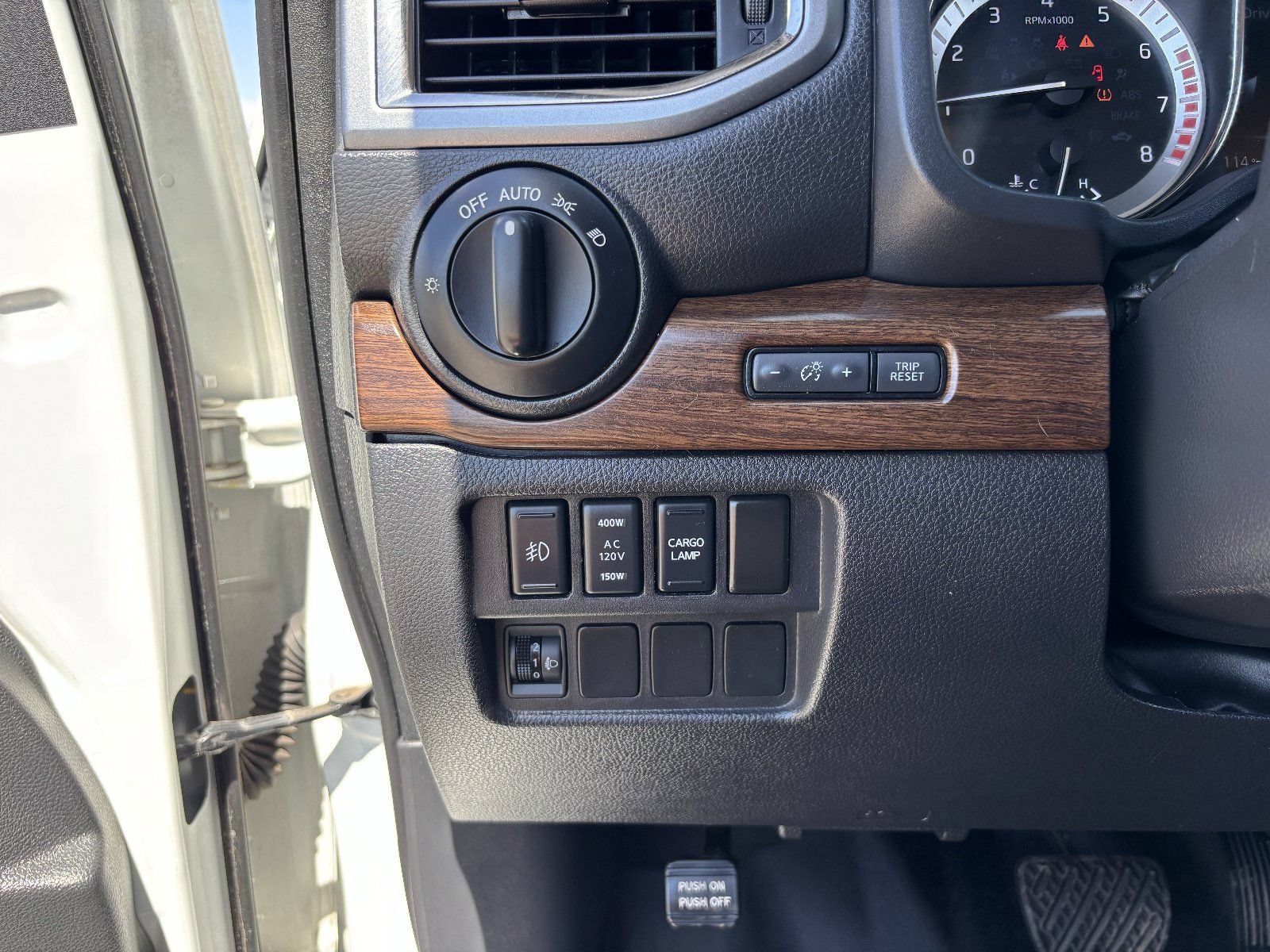 Used 2018 Nissan Titan Platinum Reserve w/ Platinum Utility Package AWD/4WD image 34