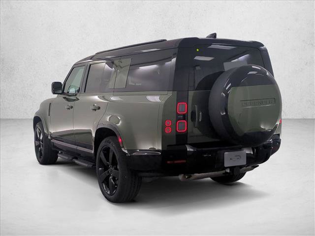 New 2026 Land Rover Defender 130 X-Dynamic SE AWD/4WD image 9