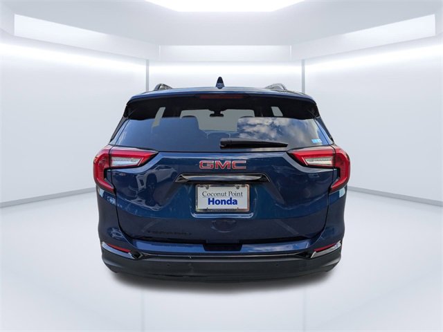 Used 2023 GMC Terrain SLE w/ Driver Convenience Package image 5