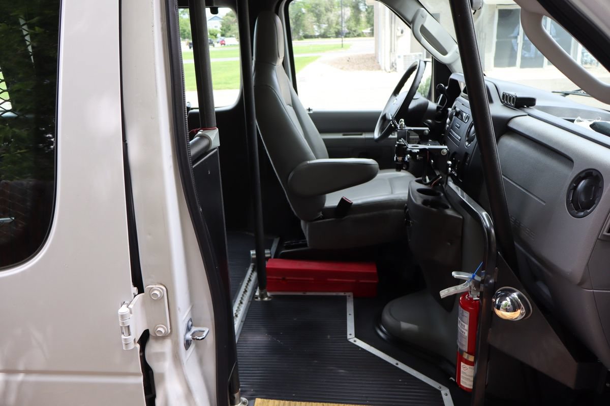 Used 2012 Ford E-350 and Econoline 350 Extended Super Duty w/ PWR Group RWD image 22