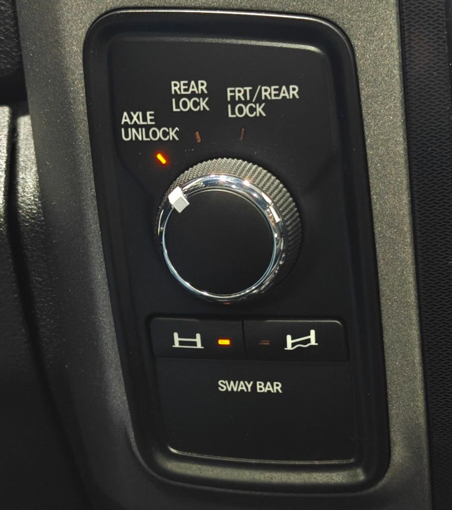 Used 2018 RAM 2500 Power Wagon w/ Leather & Luxury Group image 11