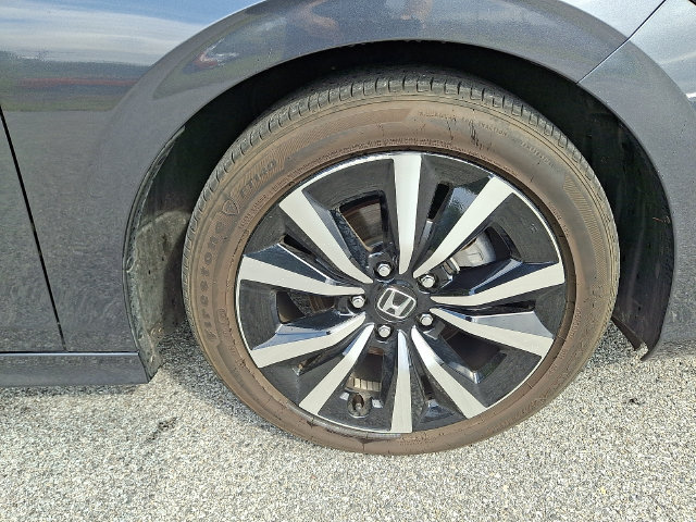 Used 2024 Honda Civic EX image 9
