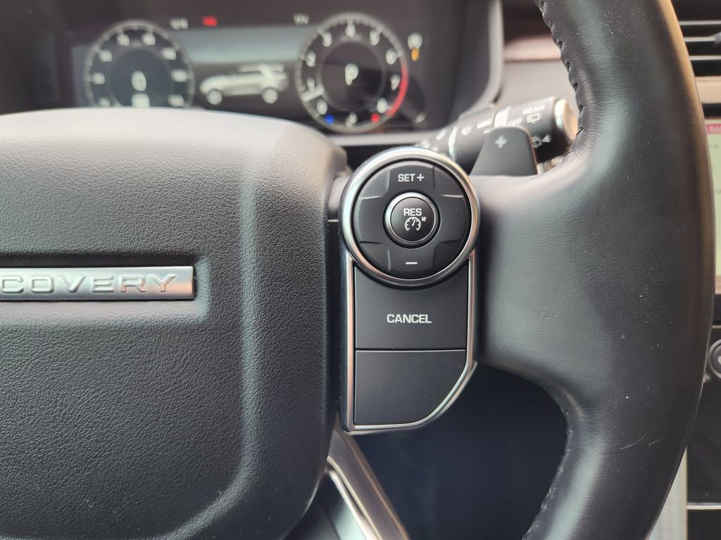 Used 2018 Land Rover Discovery HSE image 27