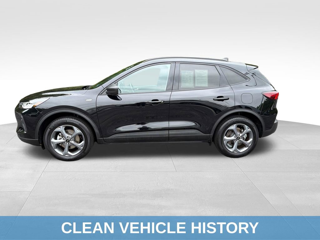 Used 2025 Ford Escape ST-Line AWD/4WD image 3