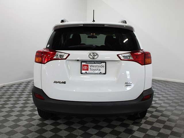 Used 2013 Toyota RAV4 XLE AWD/4WD image 5