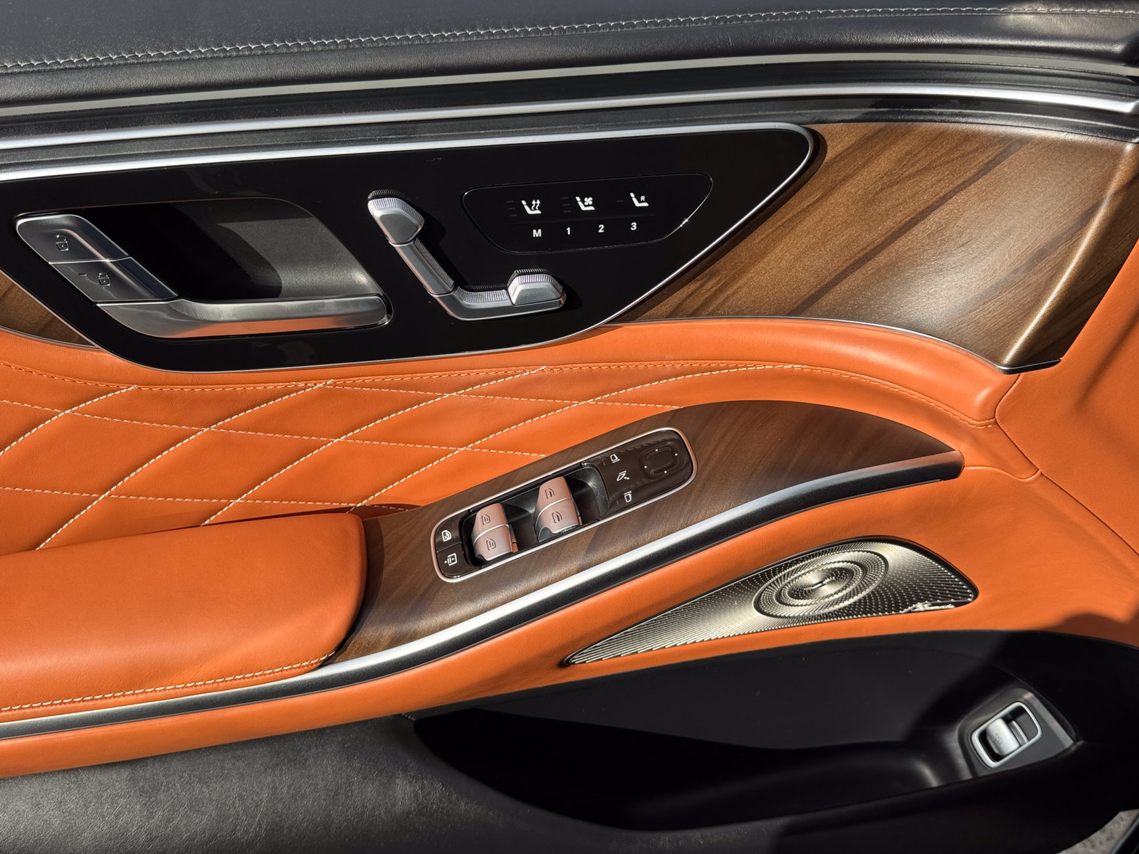 New 2027 Mercedes-Benz S 580 4MATIC Sedan image 9